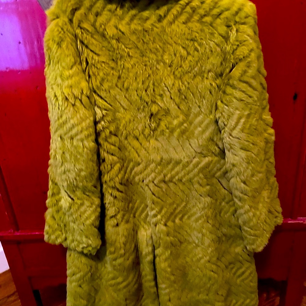 Trilogy Fur coat Rabbit - Picture 2 of 16